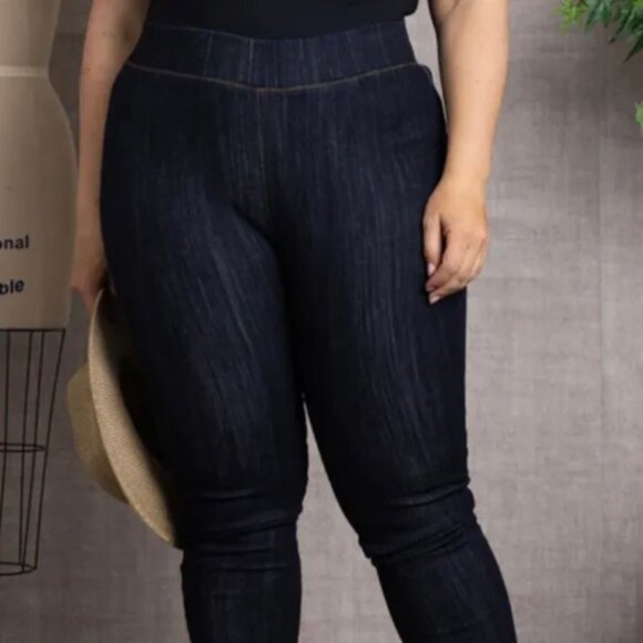 NWT Women’s Dark wash Mid Rise Elastic Waist Skinny Jeggings  Denim Pants - Picture 3 of 12